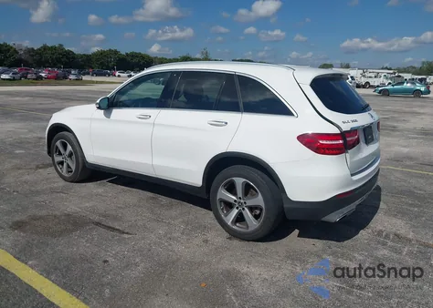 2019 Mercedes-Benz Glc 300 z USA, uszkodzony, nr VIN WDC0G4JB8KV180881